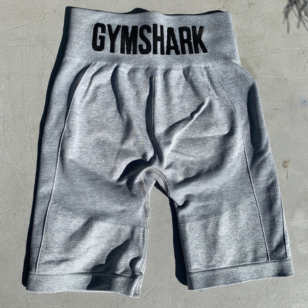 Gymshark Flex cycling Shorts-small